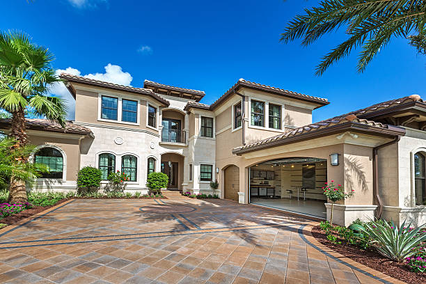 Best Interlocking Driveway Pavers  in Lake Mawk, OH